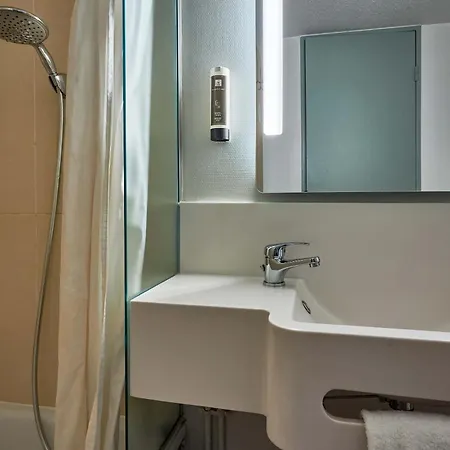 B&B Hôtel Cherbourg