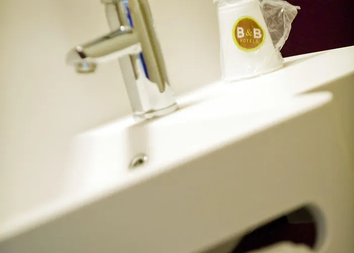 B&B Hotel Cherbourg Hotel