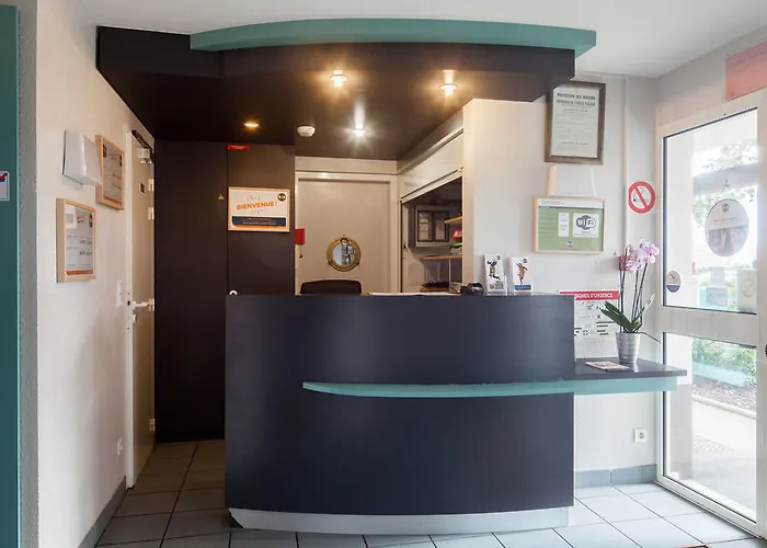 Hotel B&B Hotel Cherbourg 2*