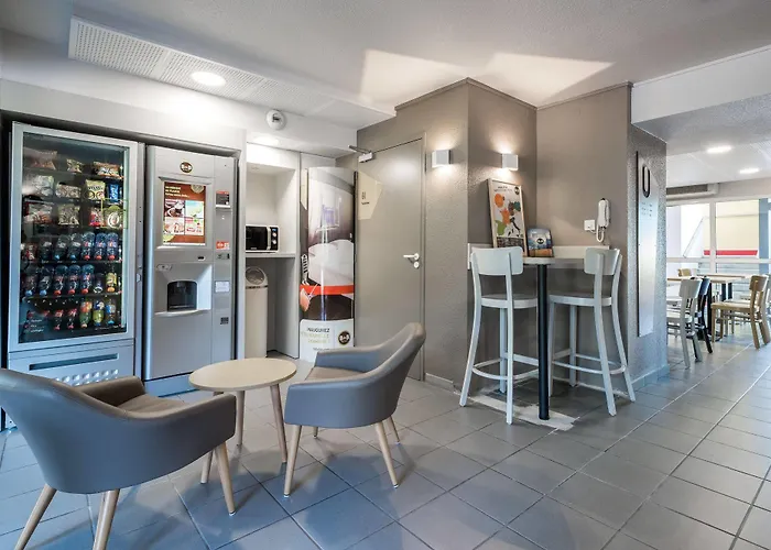 B&B Hotel Cherbourg 2*