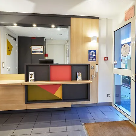 B&B Hotel Cherbourg 호텔