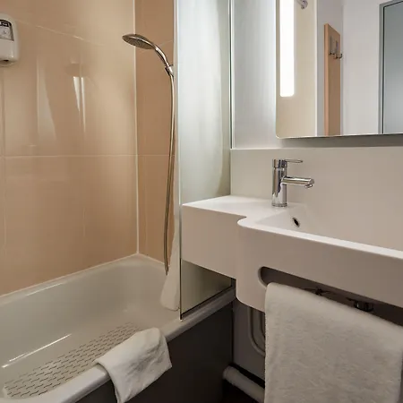 호텔 B&B Hotel Cherbourg 2*