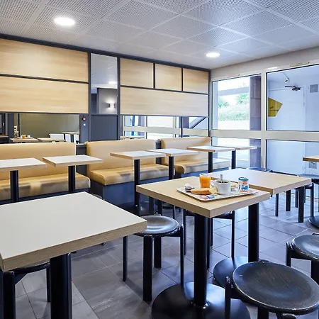 B&B Hotel Cherbourg מלון שרבורג