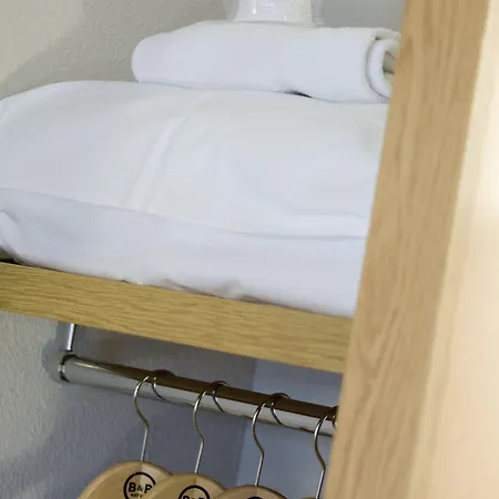 호텔 B&B Hotel Cherbourg 셰르부르 앙 코탱탕