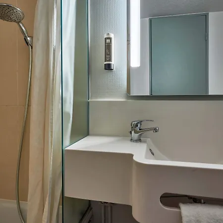 B&B Hotel Cherbourg 호텔 셰르부르 앙 코탱탕