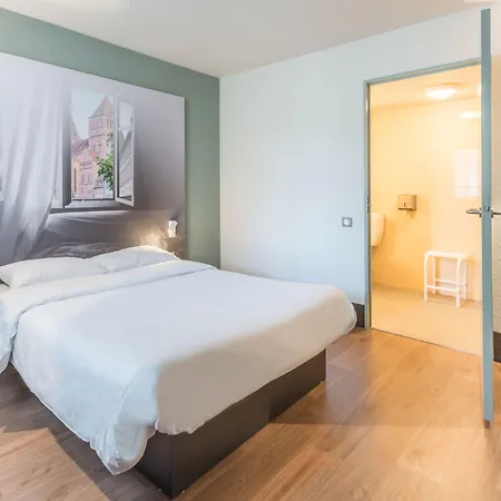 B&B Hotel Cherbourg 호텔 셰르부르 앙 코탱탕