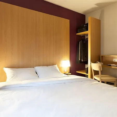 B&B Hotel Cherbourg 2*