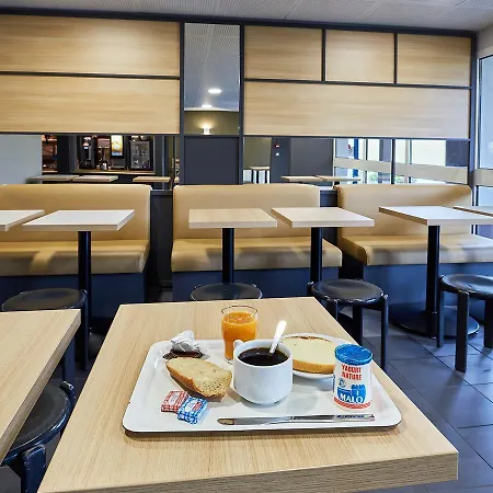 B&B Hotel Cherbourg שרבורג