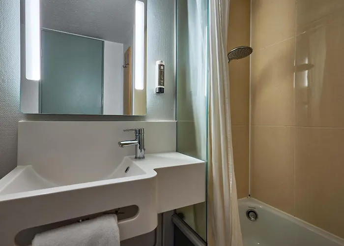 B&B Hotel Cherbourg Hotel Cherbourg-en-Cotentin