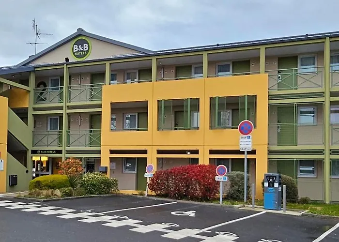 B&B Hotel Cherbourg Hotel 2*