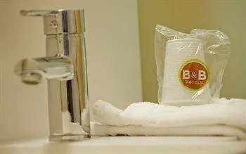 B&B Hotel Cherbourg Hotel 2*