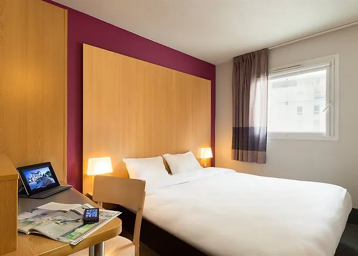 B&B Hotel Cherbourg Hotel